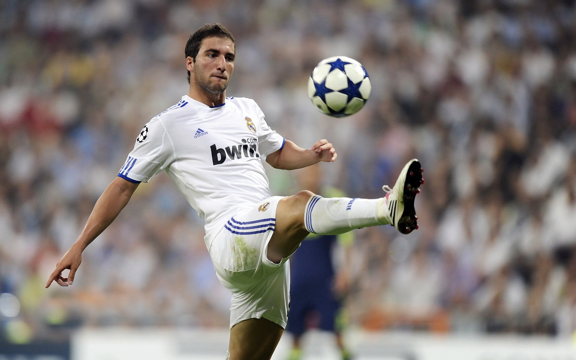 体育科技革新竞技场,智能装备与数据分析如何重塑现代体育